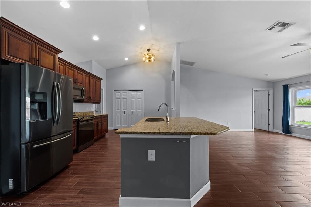 1330 NE 33rd Ln, Cape Coral, FL 33909 Photo