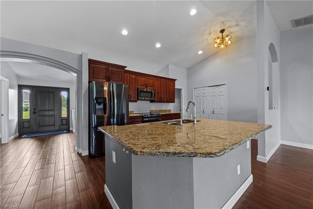 1330 NE 33rd Ln, Cape Coral, FL 33909 Photo