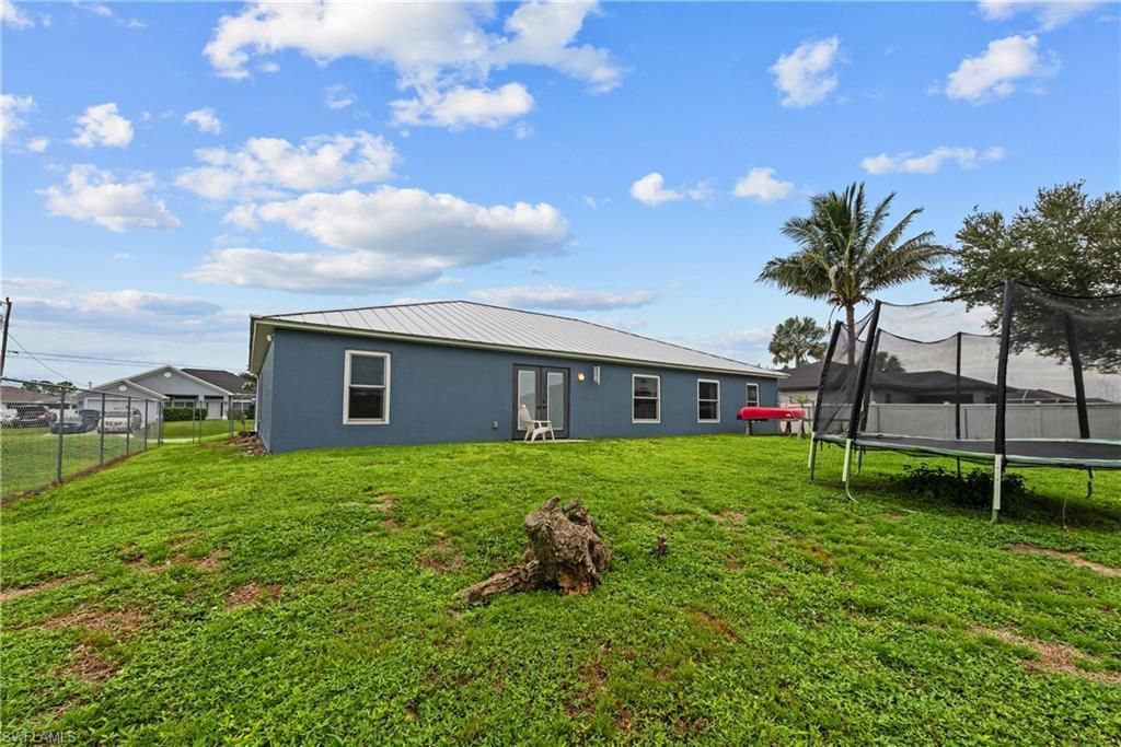 1330 NE 33rd Ln, Cape Coral, FL 33909 Photo
