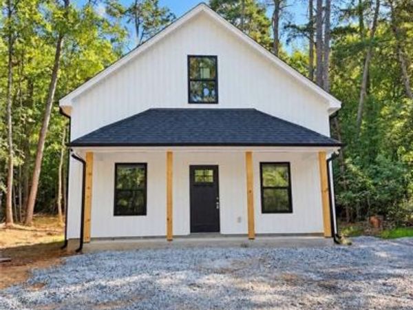 146 Hillcrest Road , New London, NC 28127