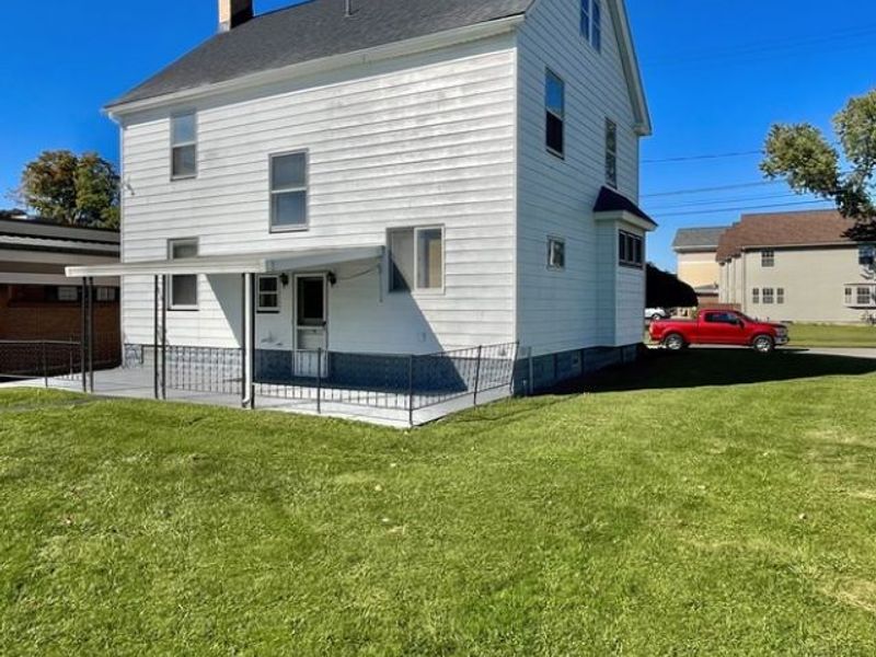 123 E Prospect Street, Girard, OH 44420 Photo 9