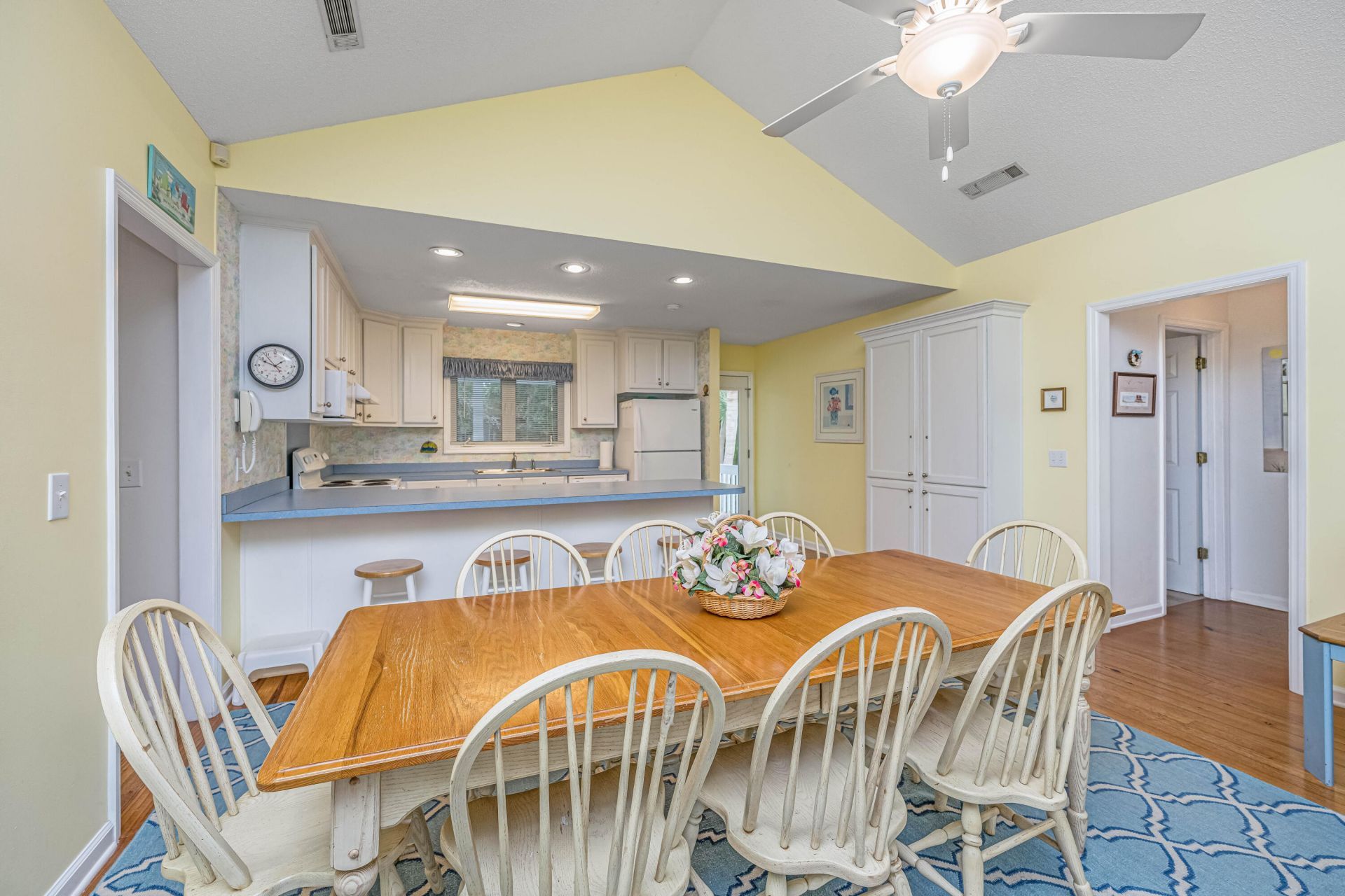 412 Pompano Street Photo 11