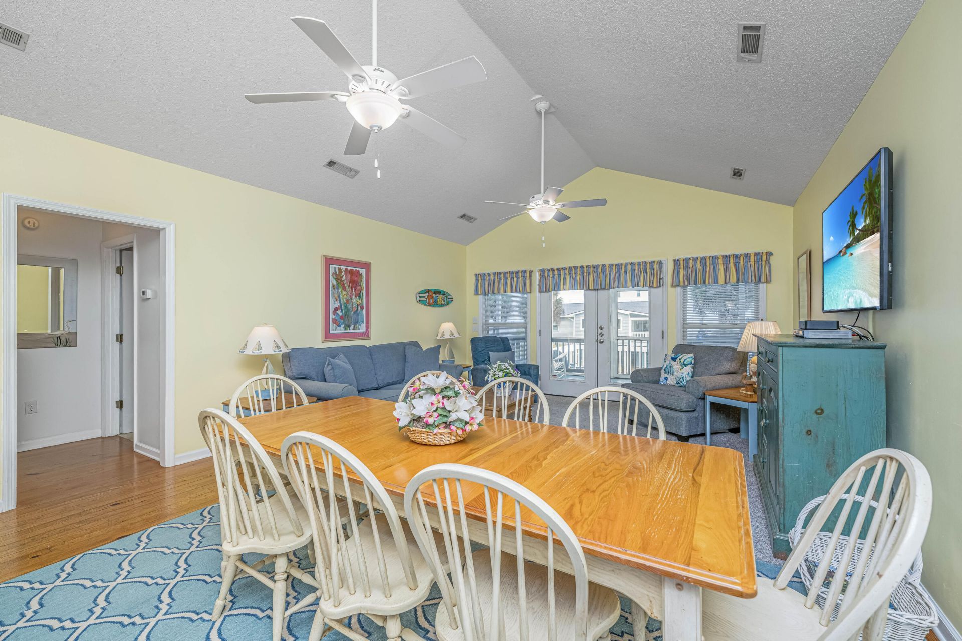 412 Pompano Street Photo 12