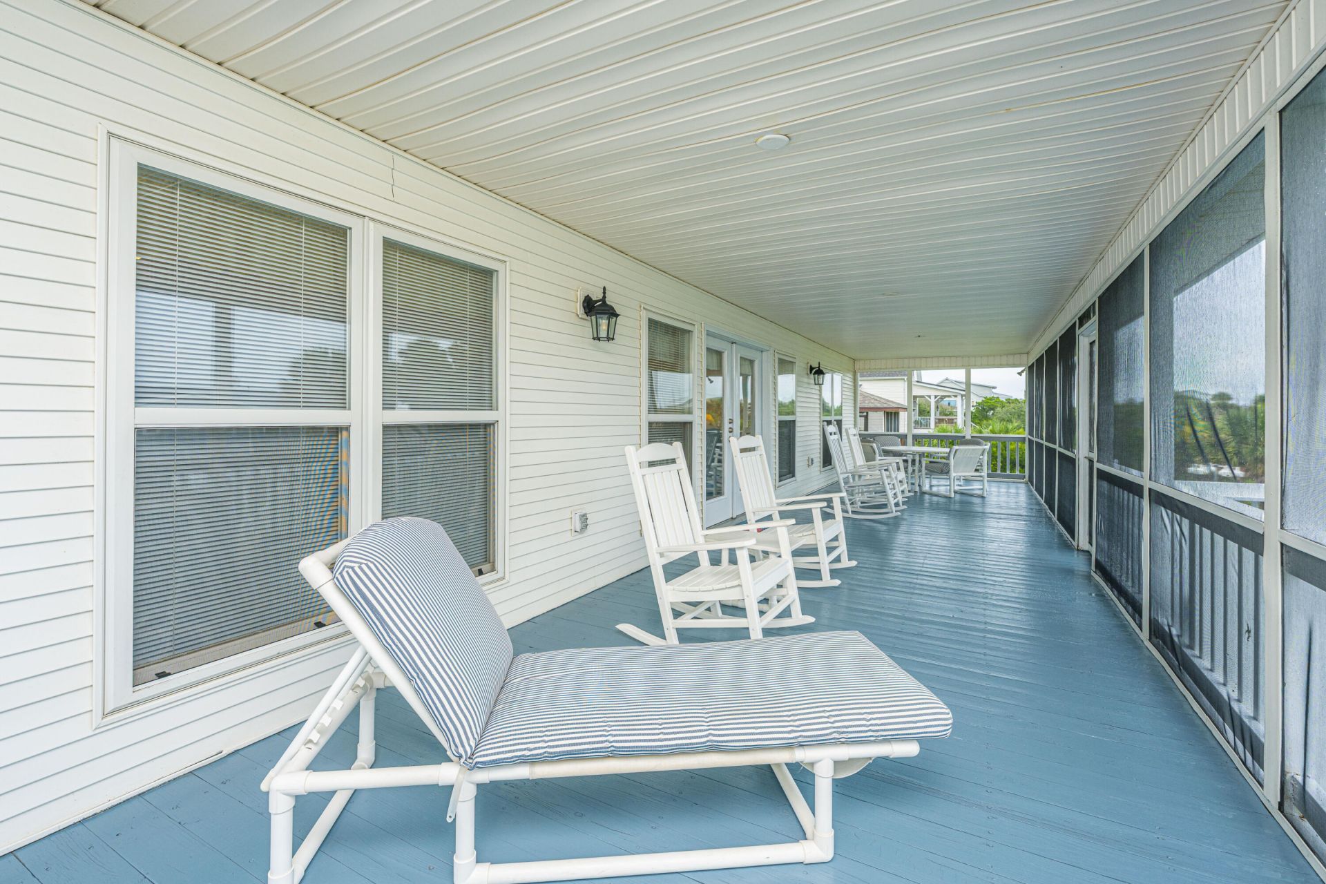 412 Pompano Street Photo 18