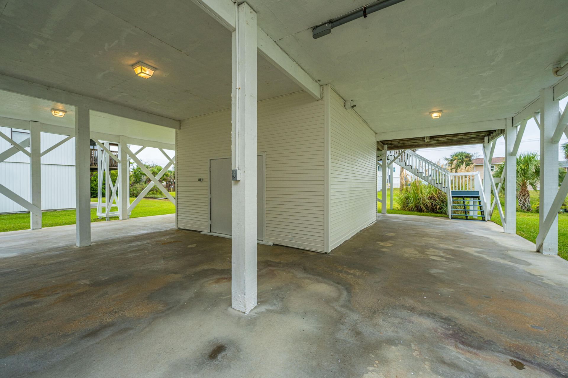 412 Pompano Street Photo 48