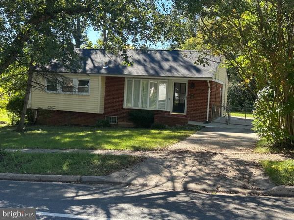 6402 LAMONT DRIVE, HYATTSVILLE, MD 20784