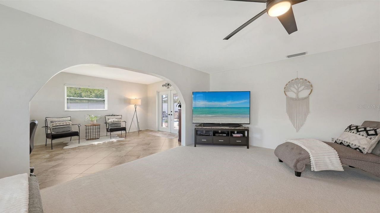 6717 Roxbury Drive , Sarasota, FL 34231 Photo