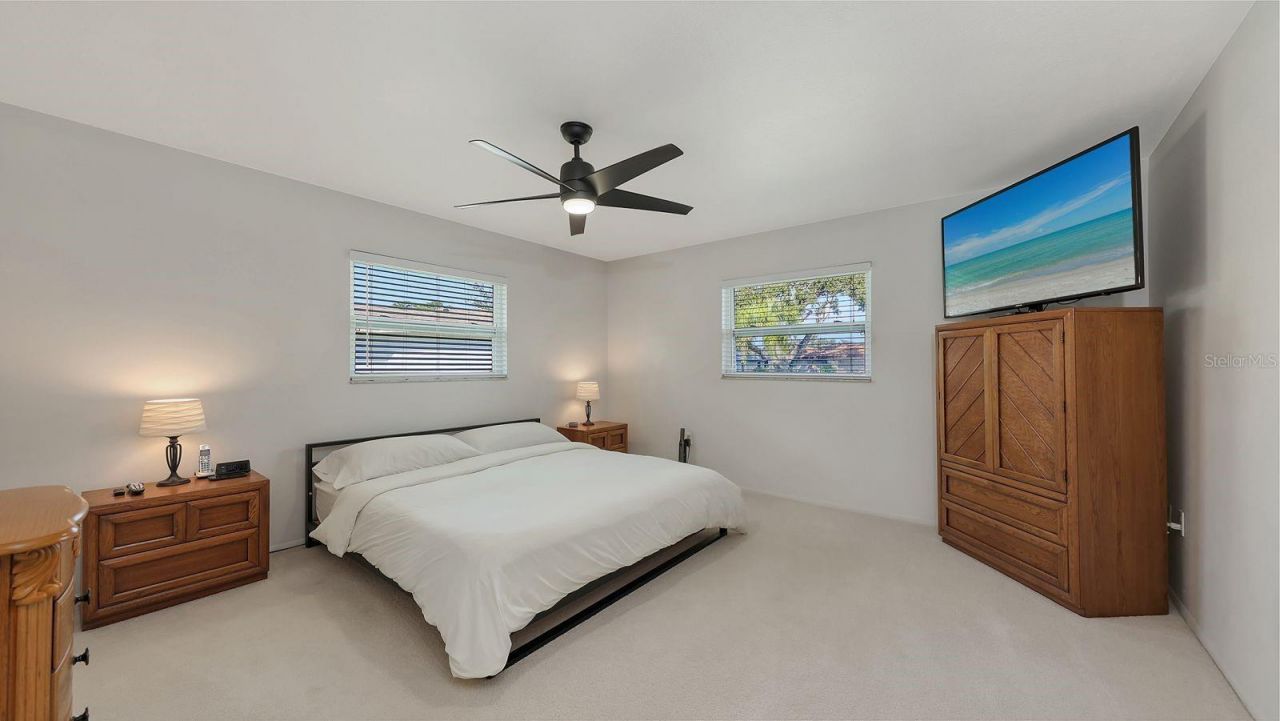 6717 Roxbury Drive , Sarasota, FL 34231 Photo
