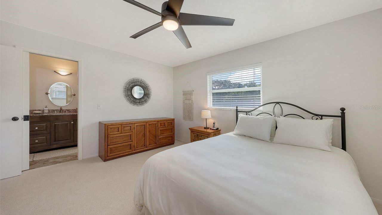 6717 Roxbury Drive , Sarasota, FL 34231 Photo