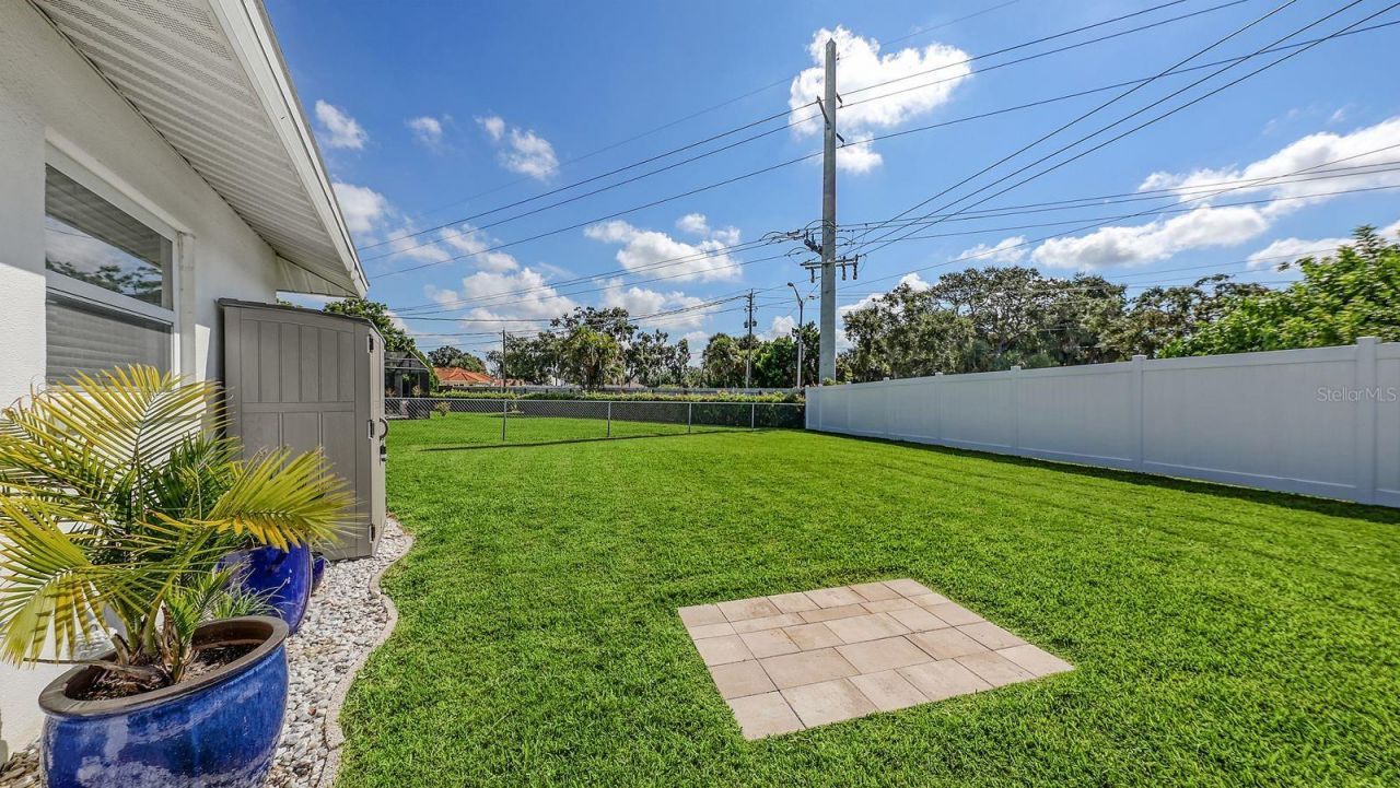 6717 Roxbury Drive , Sarasota, FL 34231 Photo