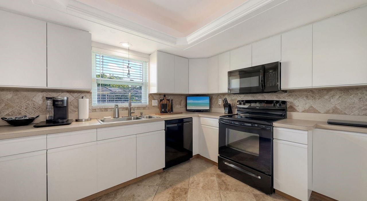 6717 Roxbury Drive , Sarasota, FL 34231 Photo