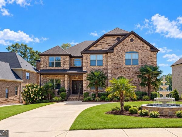 913 Fire Thorn Drive, Hampton, GA 30228