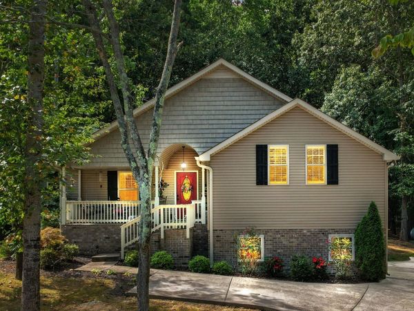 1021 Goldfinch Trl, Portland, TN 37148