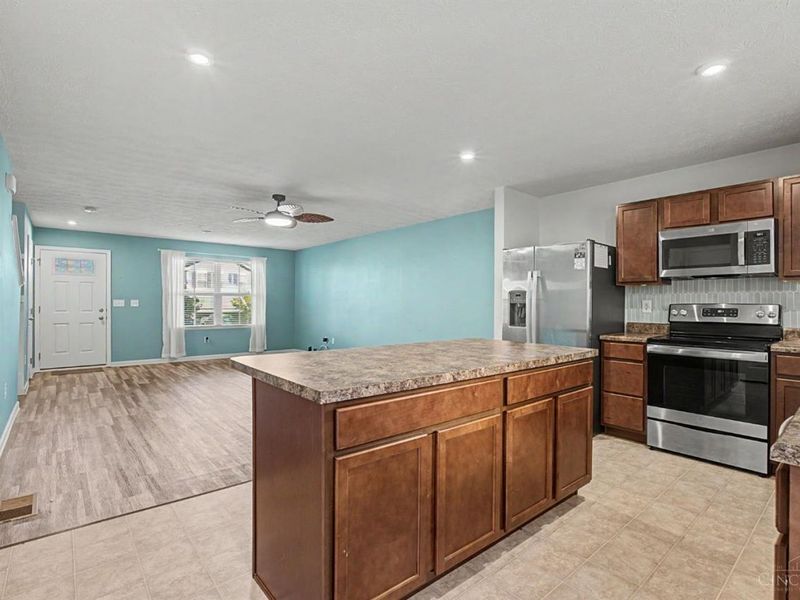 4686 Jessica Suzanne Drive, Morrow, OH 45152 Photo 8