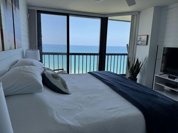 8800 S OCEAN Drive, Unit 1002, Jensen Beach, FL 34957
