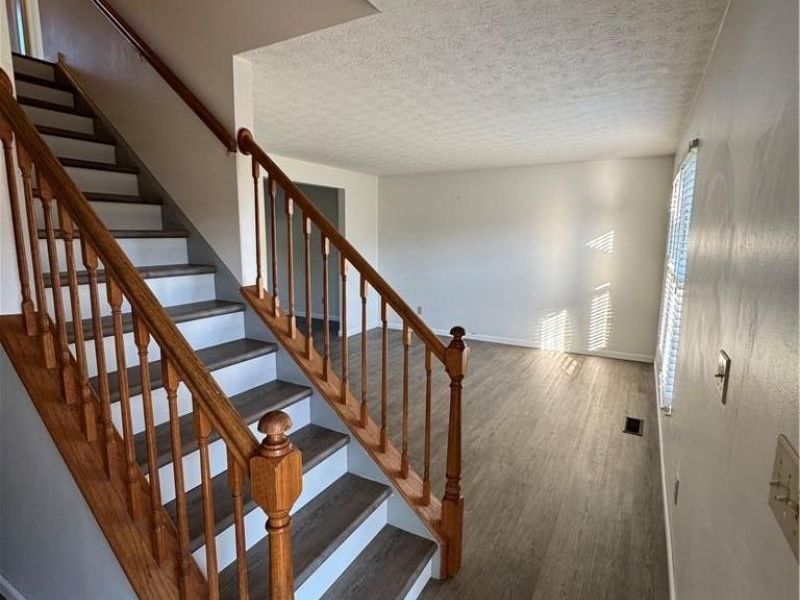 2213 Clearbrook Court, Miamisburg, OH 45342 Photo 4