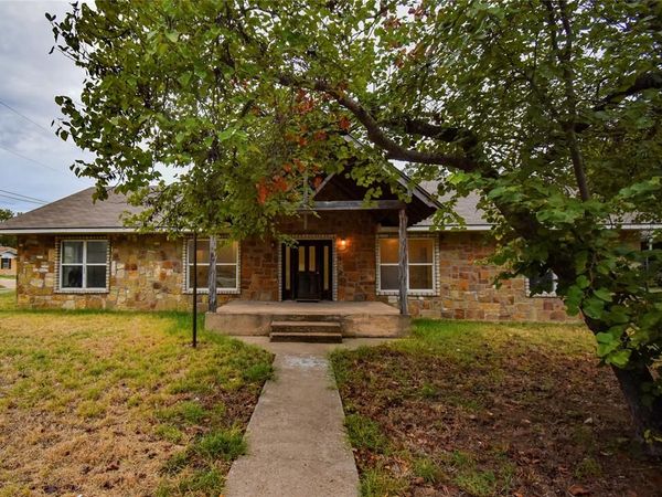 2363 W Denman , Stephenville, TX 76401