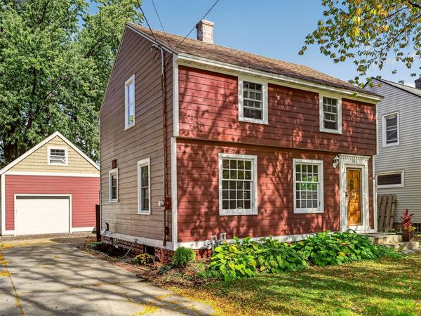 915 9 1/2 Street SE, Rochester, MN 55904