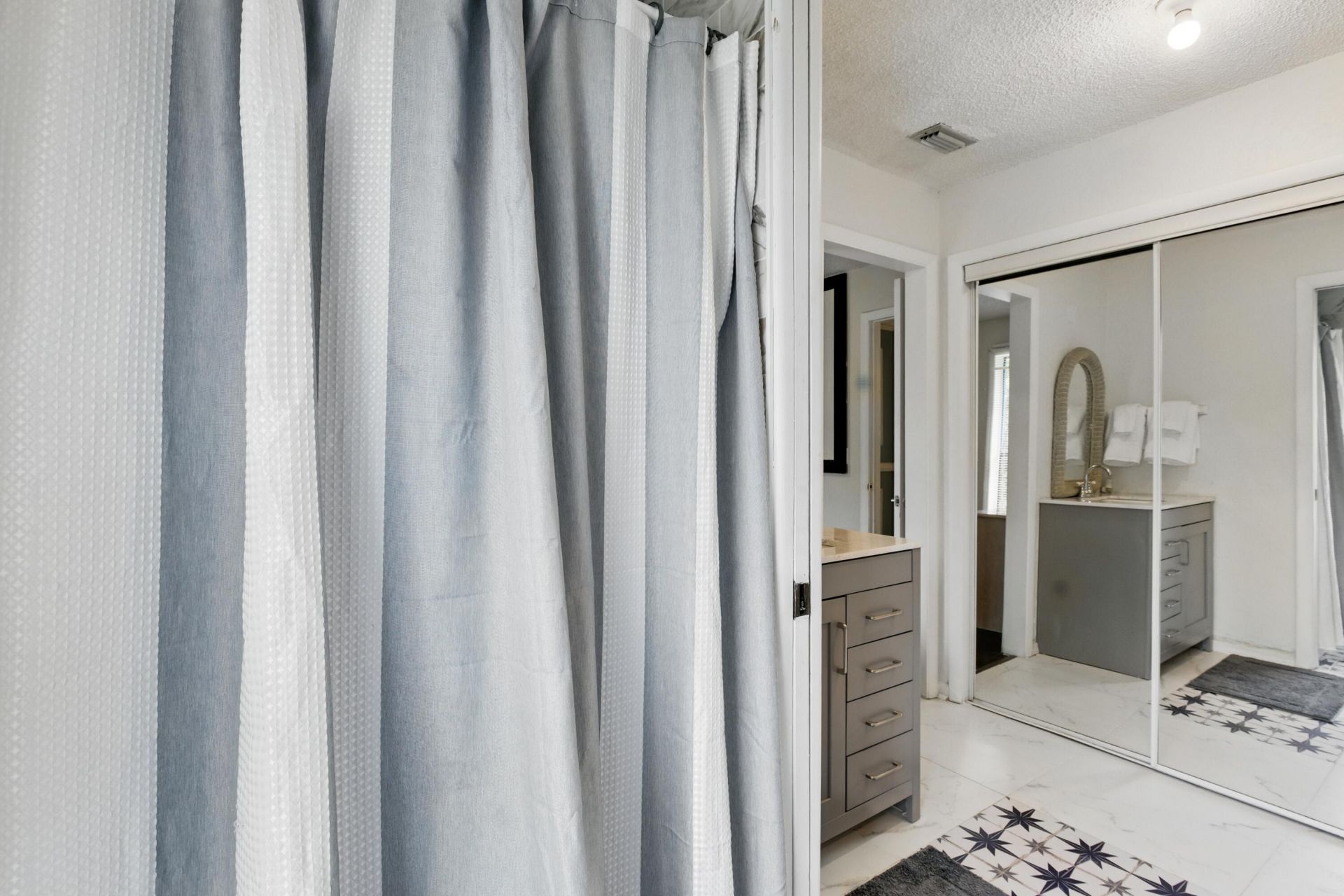 16319 E Burns Drive E, Unit A, The Acreage, FL 33470 Photo
