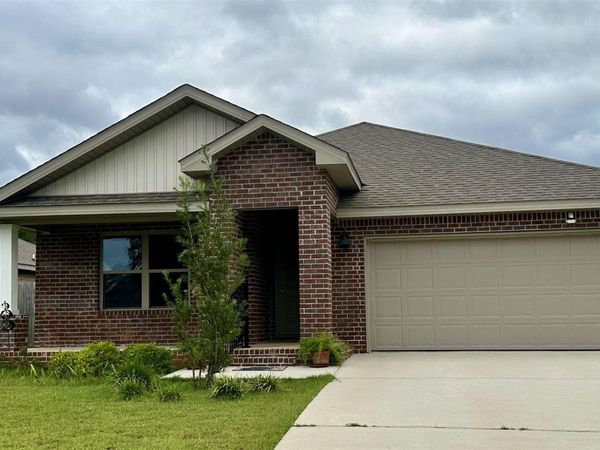 6308 Berenice Cir, Pensacola, FL 32526