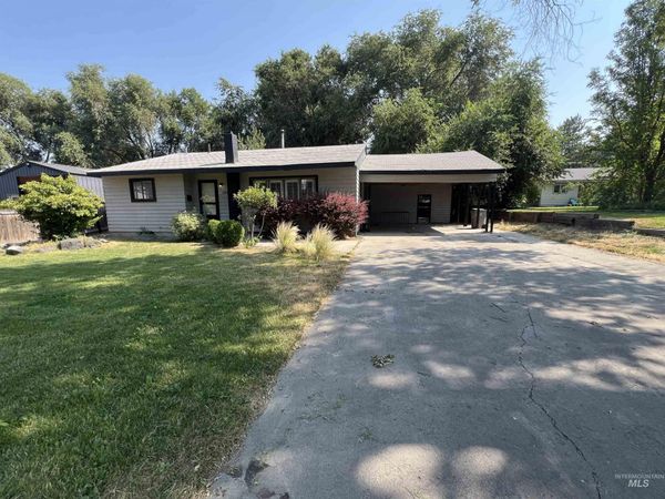 1205 E Logan, Caldwell, ID 83605