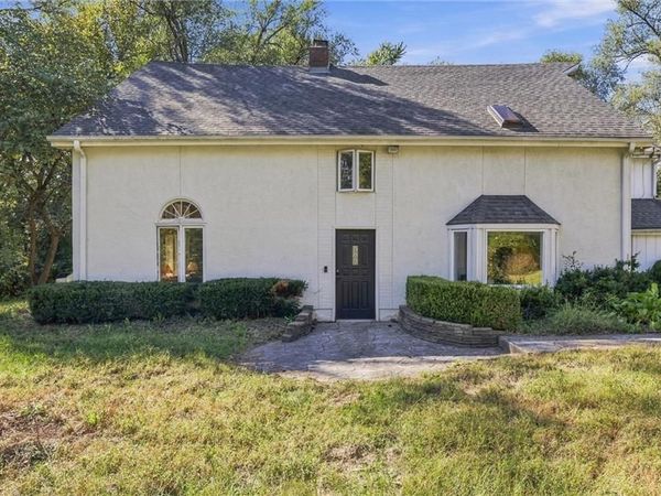 32701 E Pink Hill Road, Grain Valley, MO 64029