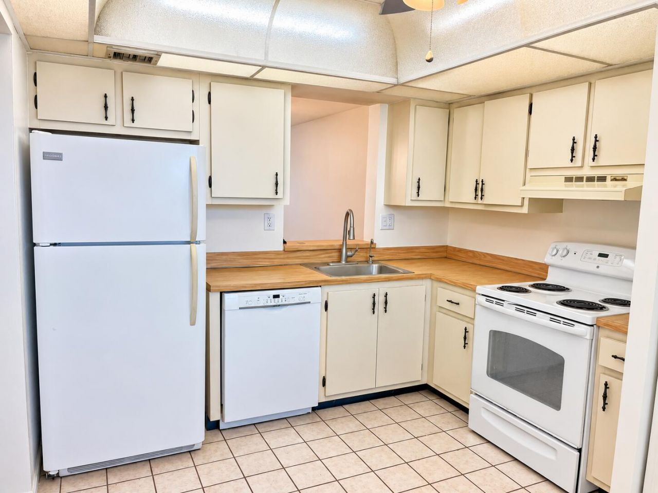 357 N Rock Island Road, Unit 407, Margate, FL 33063 Photo