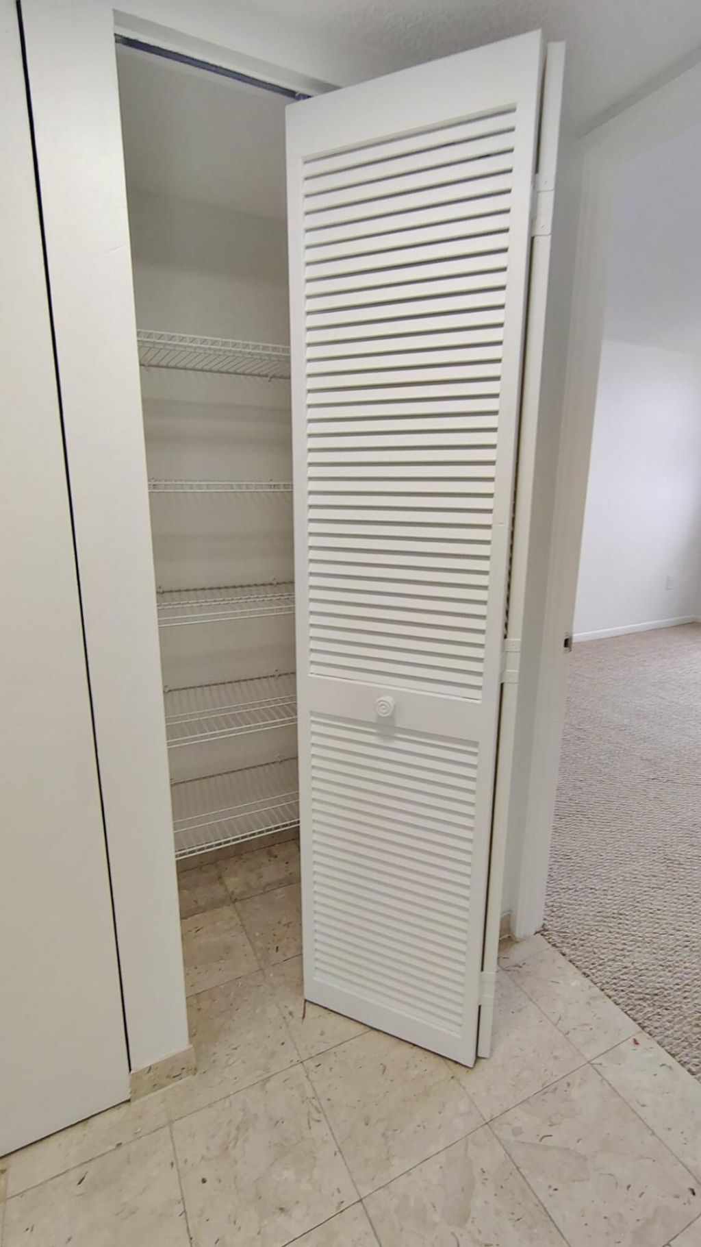 210 174th Street, Unit 808, Sunny Isles Beach, FL 33160 Photo