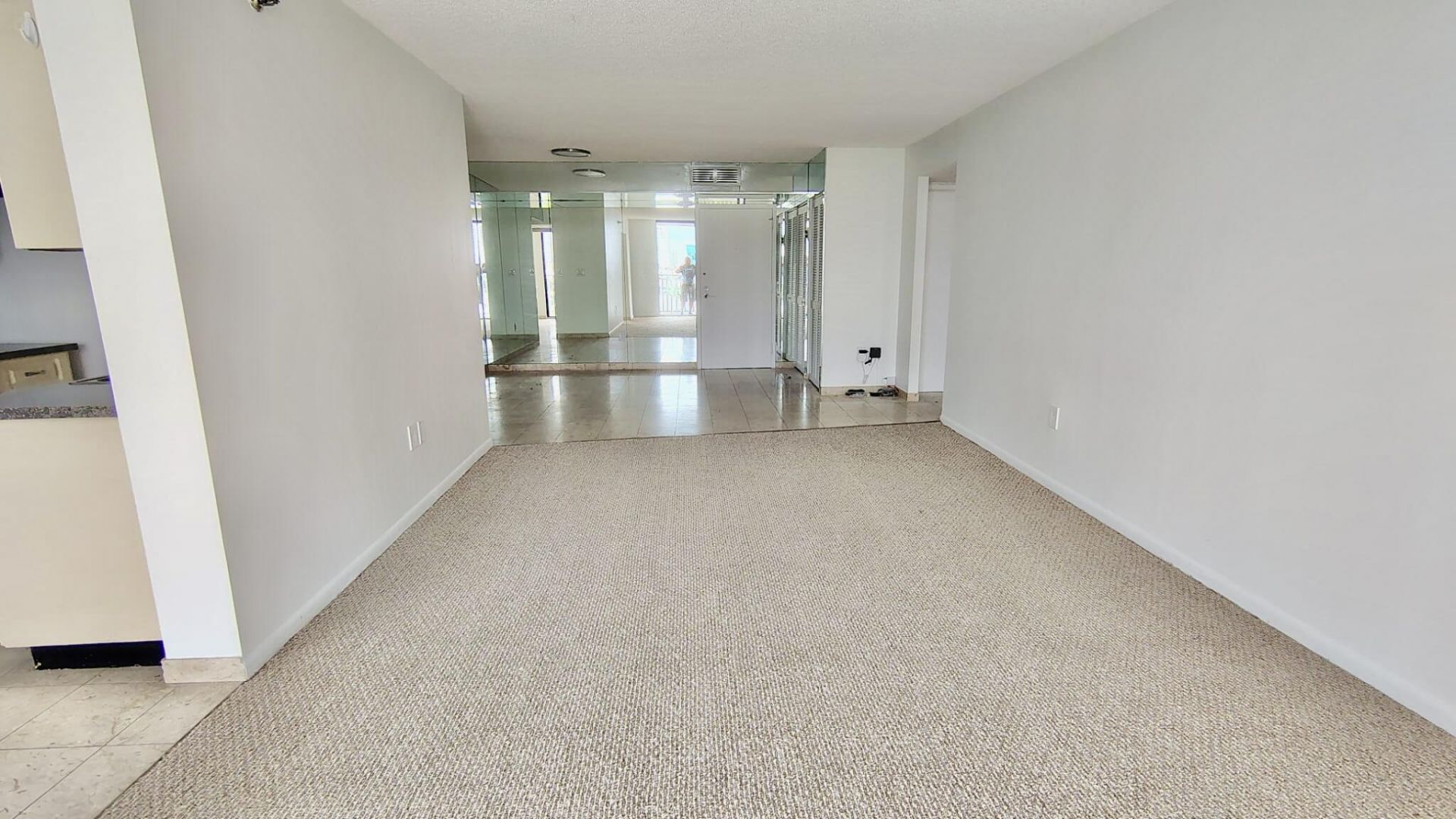 210 174th Street, Unit 808, Sunny Isles Beach, FL 33160 Photo