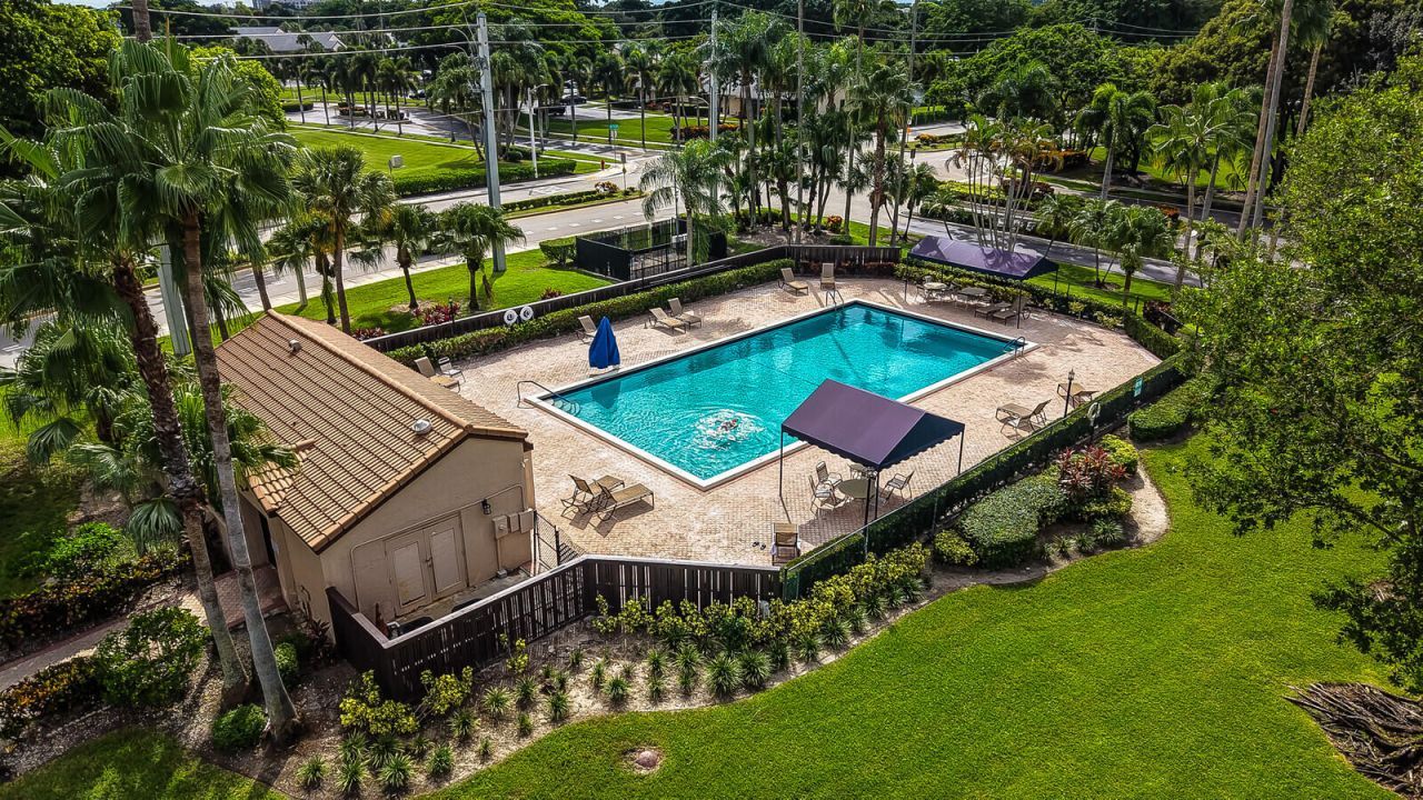 8577 Boca Glades Boulevard W, Unit D, Boca Raton, FL 33434 Photo
