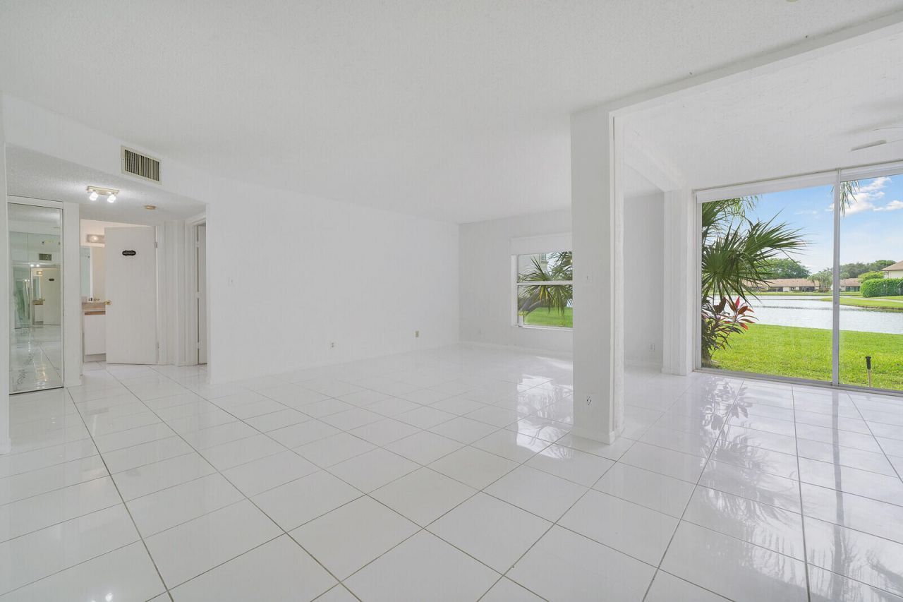 8577 Boca Glades Boulevard W, Unit D, Boca Raton, FL 33434 Photo