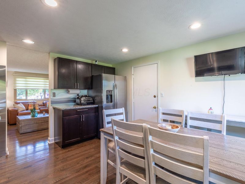 2047 Wolverhampton Road, Powell, OH 43065 Photo 11