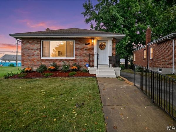 7912 Pembroke Drive, Affton, MO 63123