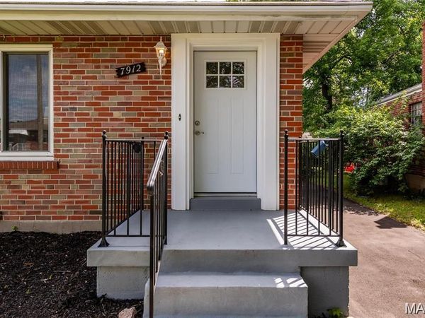 7912 Pembroke Drive , Affton, MO 63123
