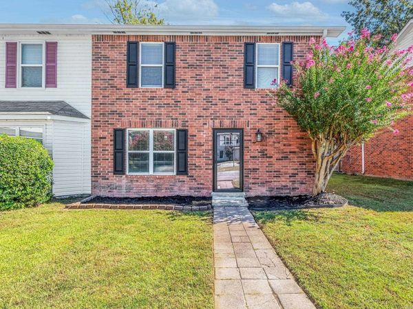 200 Pine Forest Drive, Maumelle, AR 72113