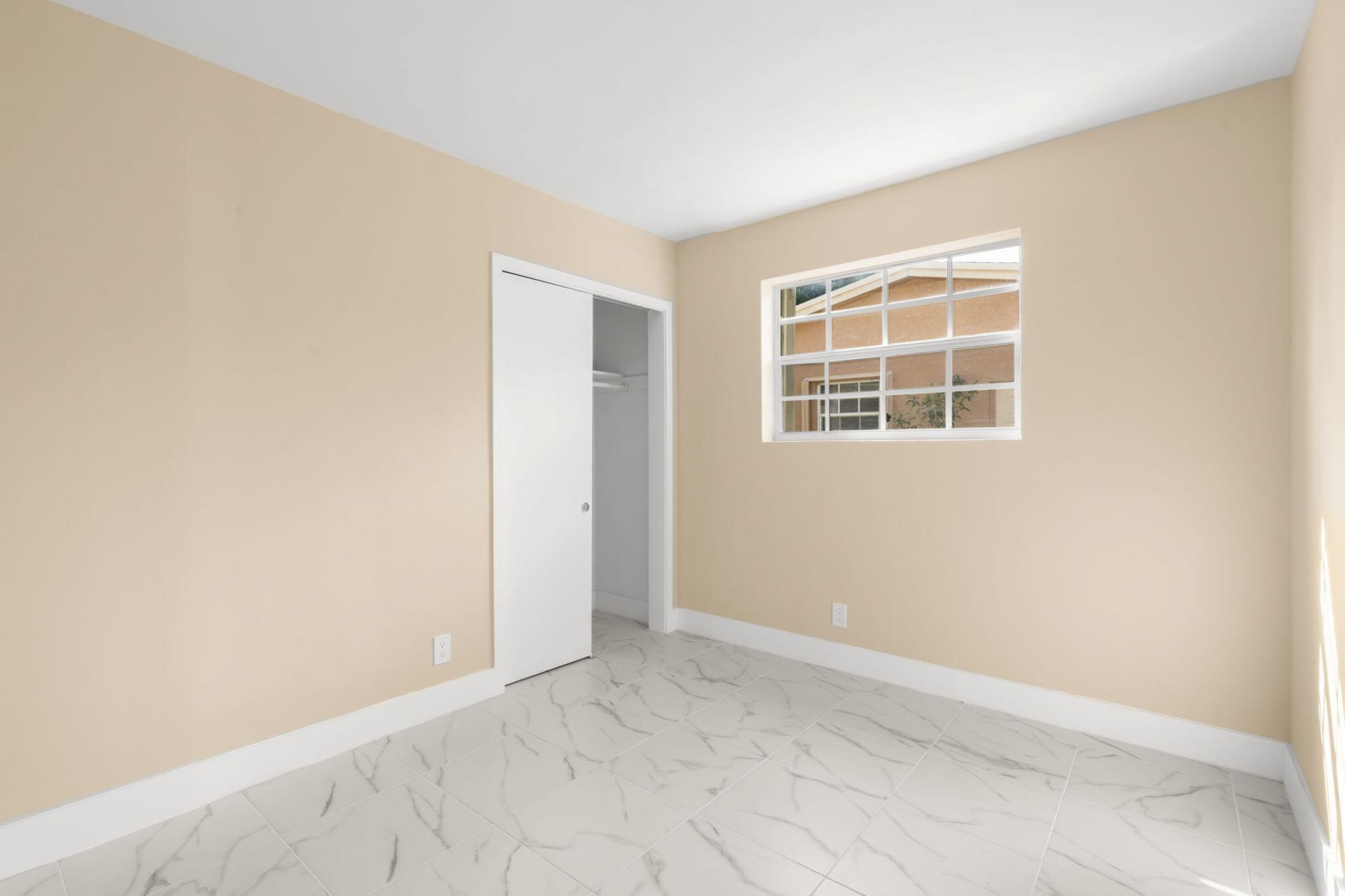 3921 NW 35th Terrace, Lauderdale Lakes, FL 33309 Photo