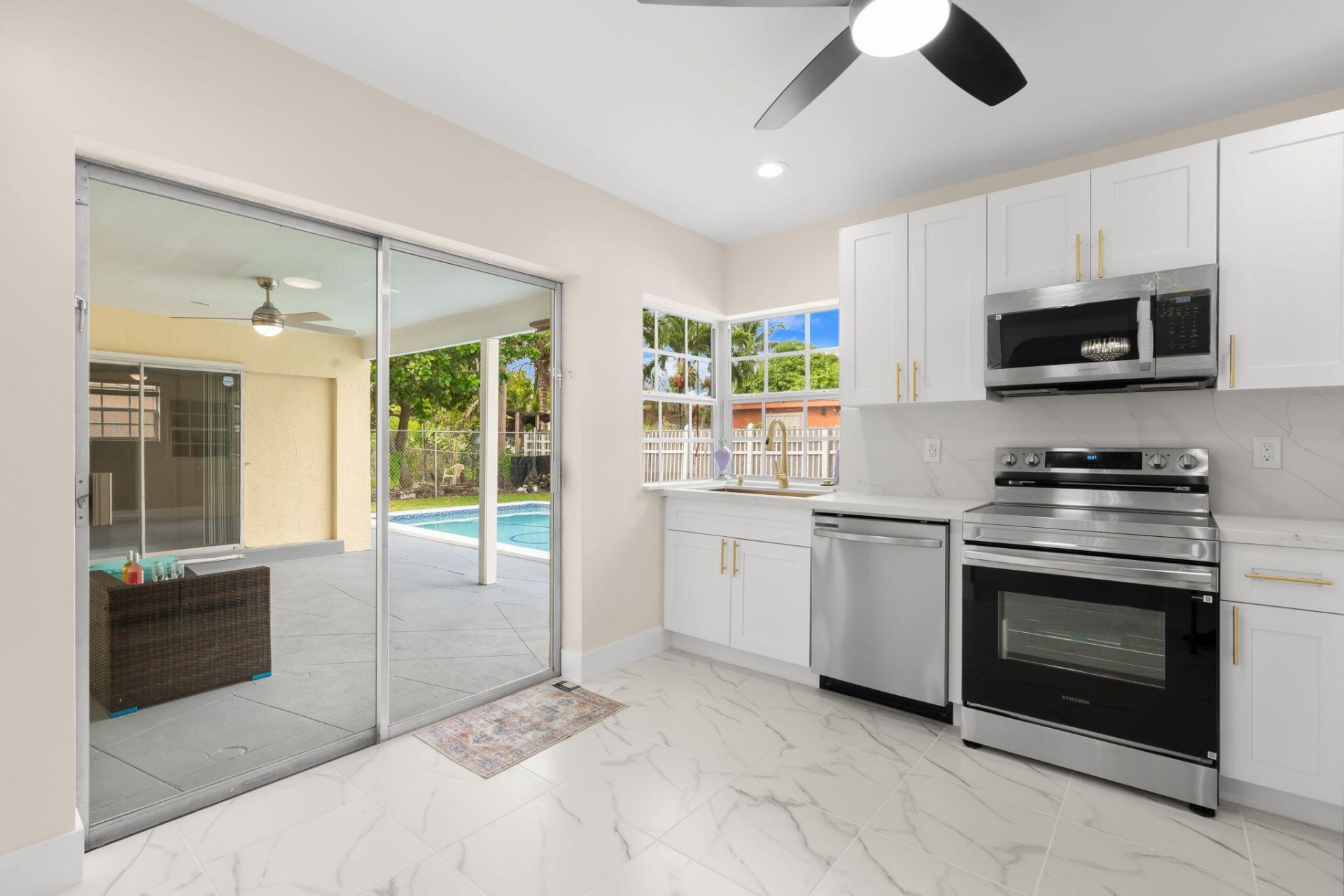 3921 NW 35th Terrace, Lauderdale Lakes, FL 33309 Photo