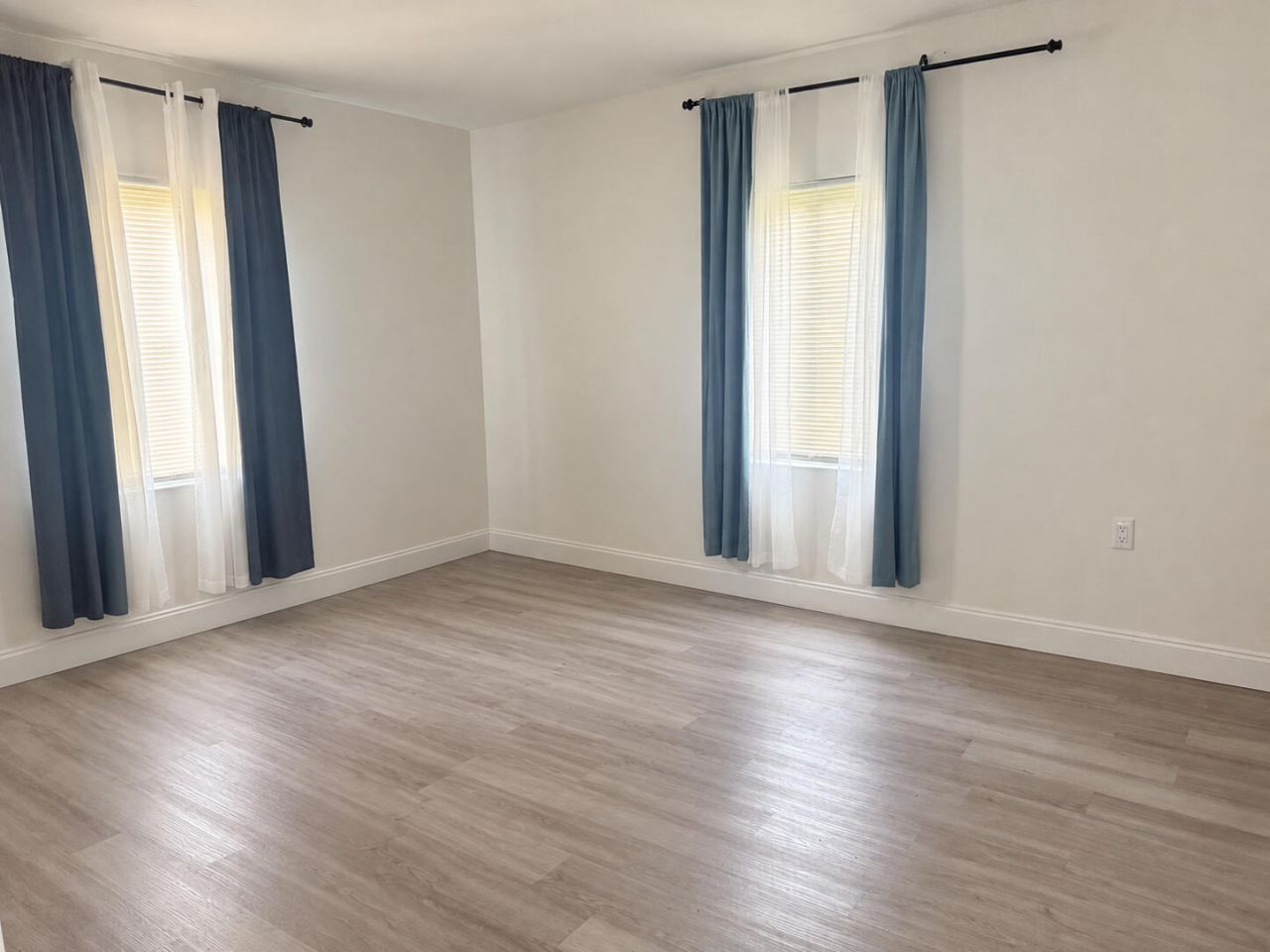 925 NW 121st Street, North Miami, FL 33168 Photo
