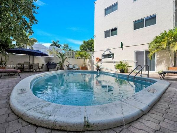 1777 Michigan Ave , Unit 206, Miami Beach, FL 33139