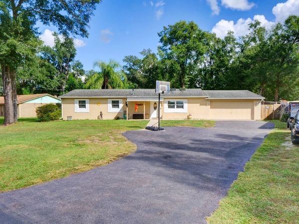 31126 PRESTWICK AVENUE , SORRENTO, FL 32776