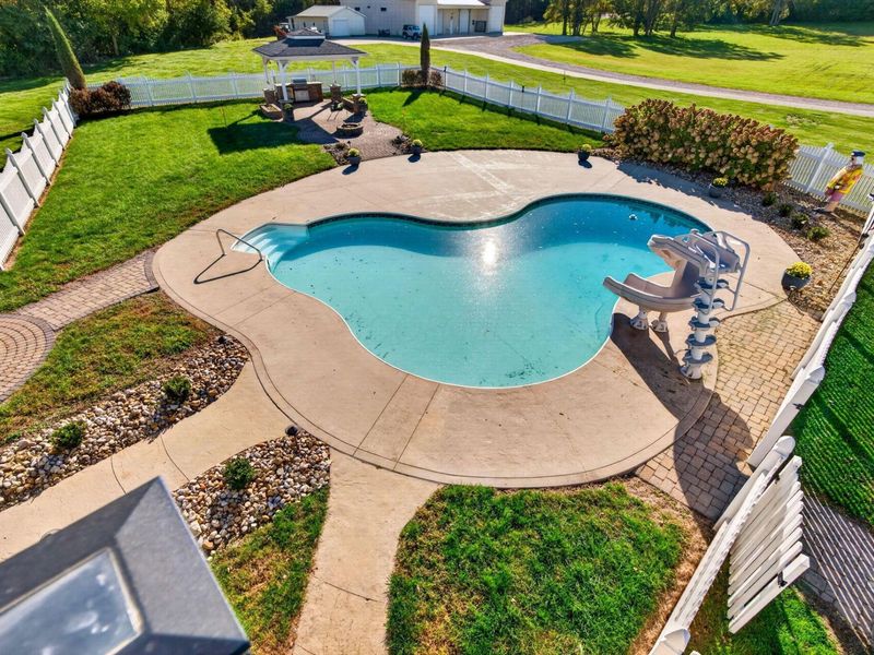 4457 Pickerington Road NW, Carroll, OH 43112 Photo 13