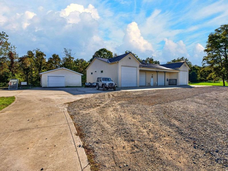 4457 Pickerington Road NW, Carroll, OH 43112 Photo 17