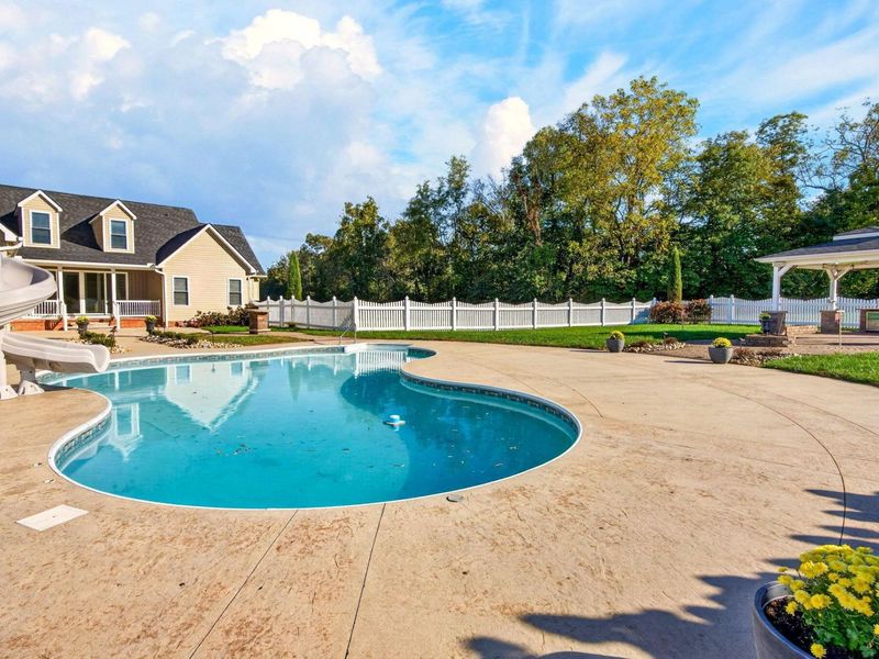 4457 Pickerington Road NW, Carroll, OH 43112 Photo 18
