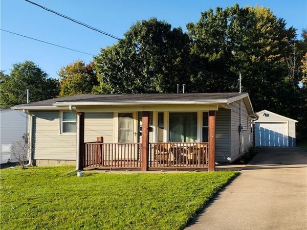 428 Iowa Avenue, Girard, OH 44420