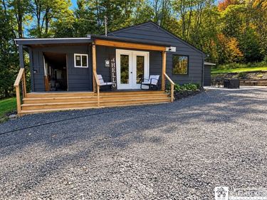 10765 Eastland Road, Delevan, NY 14042
