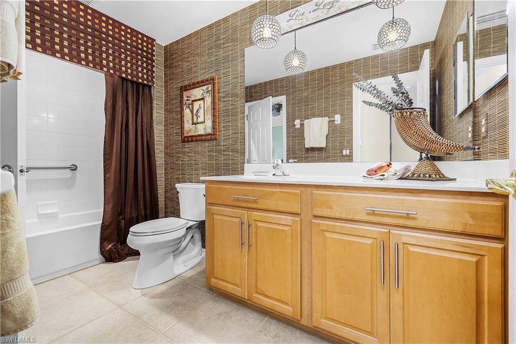 8250 Village Edge Cir, Unit 6, Fort Myers, FL 33919 Photo