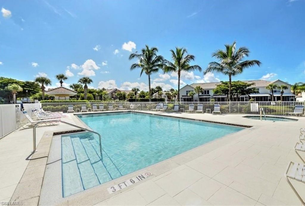 8250 Village Edge Cir, Unit 6, Fort Myers, FL 33919 Photo