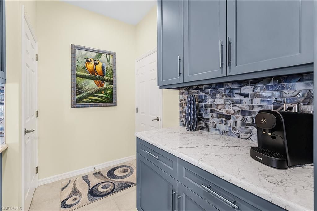 8250 Village Edge Cir, Unit 6, Fort Myers, FL 33919 Photo