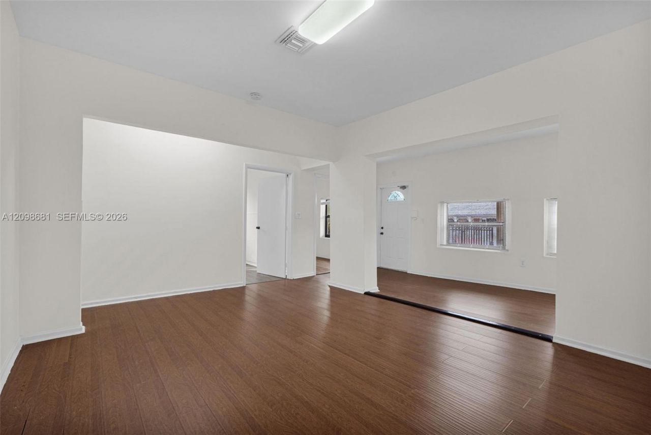 520 NW 49th St , Unit 1, Miami, FL 33127 Photo