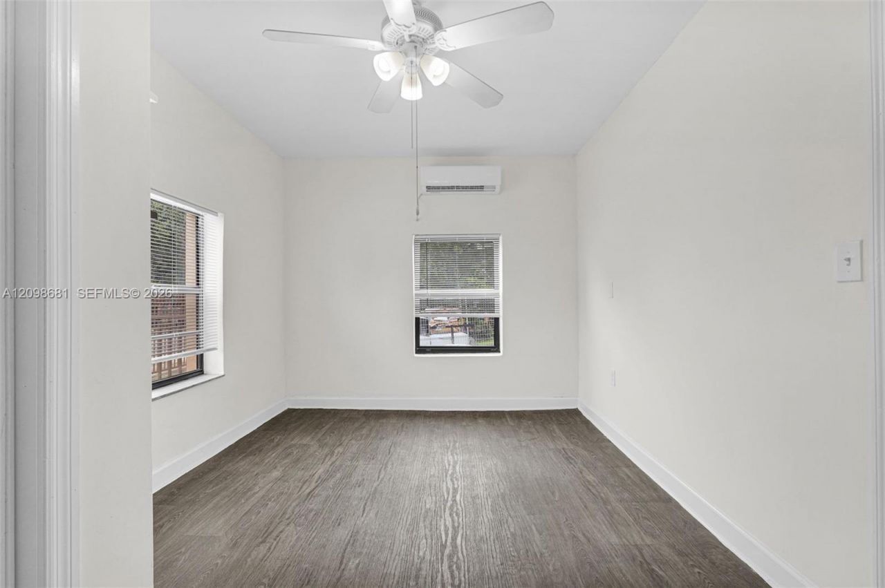 520 NW 49th St , Unit 1, Miami, FL 33127 Photo